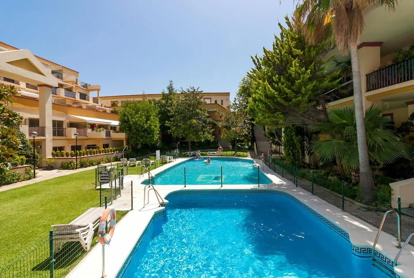 Oleholidays 345 Romana Playa Atico Vistas Al Mar Apartment Marbella Spain