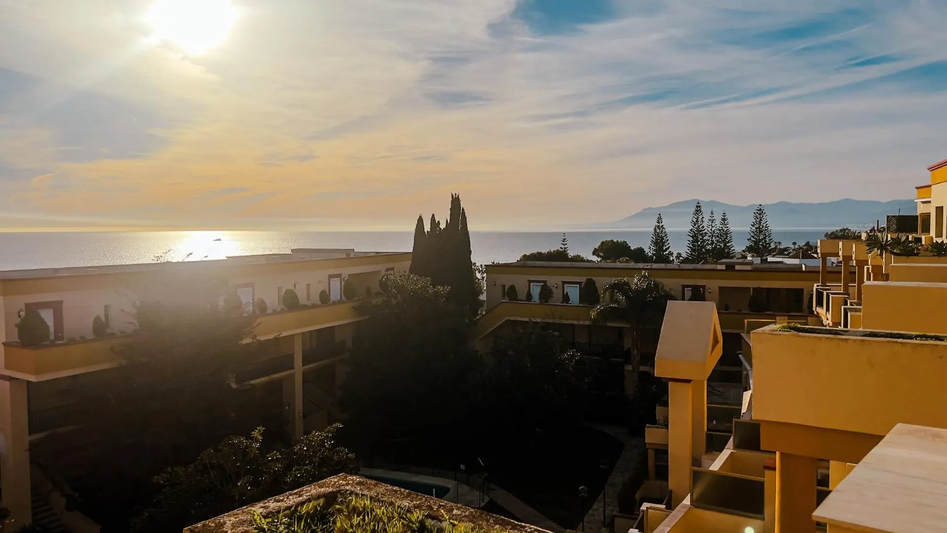 Oleholidays 345 Romana Playa Atico Vistas Al Mar Apartment Marbella
