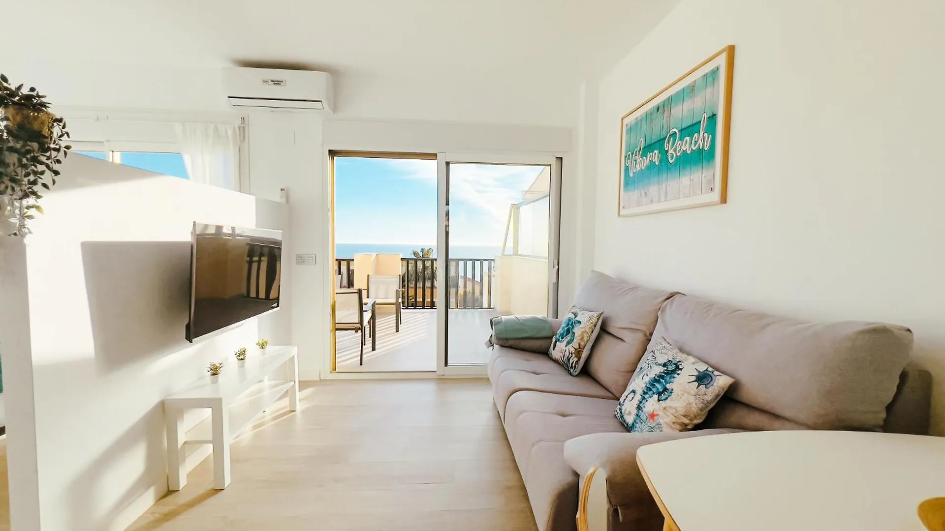 Oleholidays 345 Romana Playa Atico Vistas Al Mar Apartment Marbella