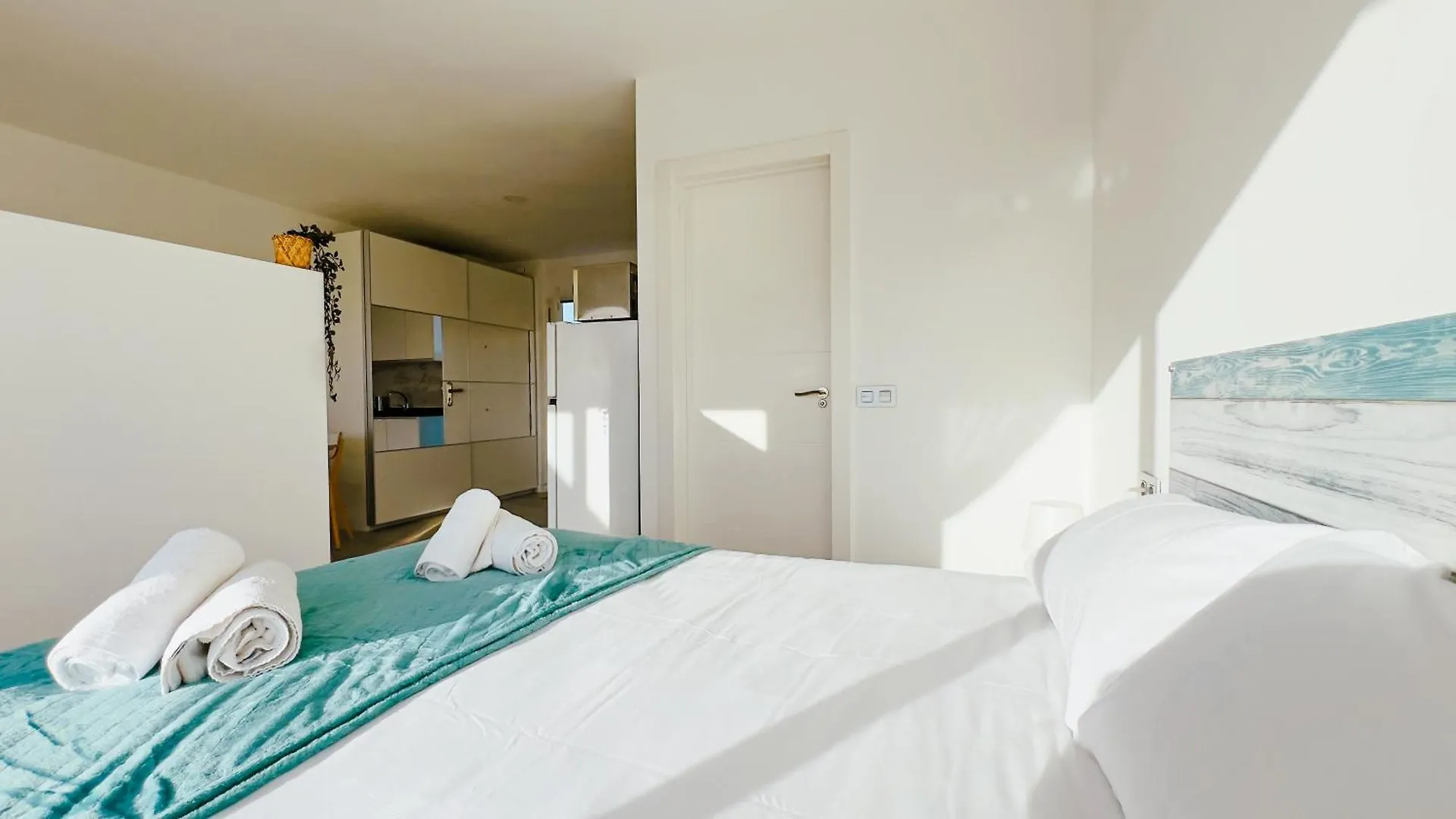 Oleholidays 345 Romana Playa Atico Vistas Al Mar Apartment Marbella 0*,  Spain