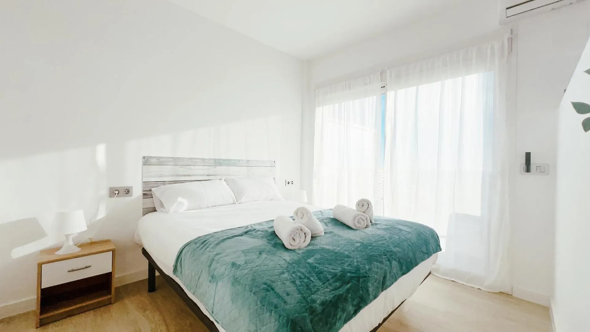 Oleholidays 345 Romana Playa Atico Vistas Al Mar Apartment Marbella 0*,