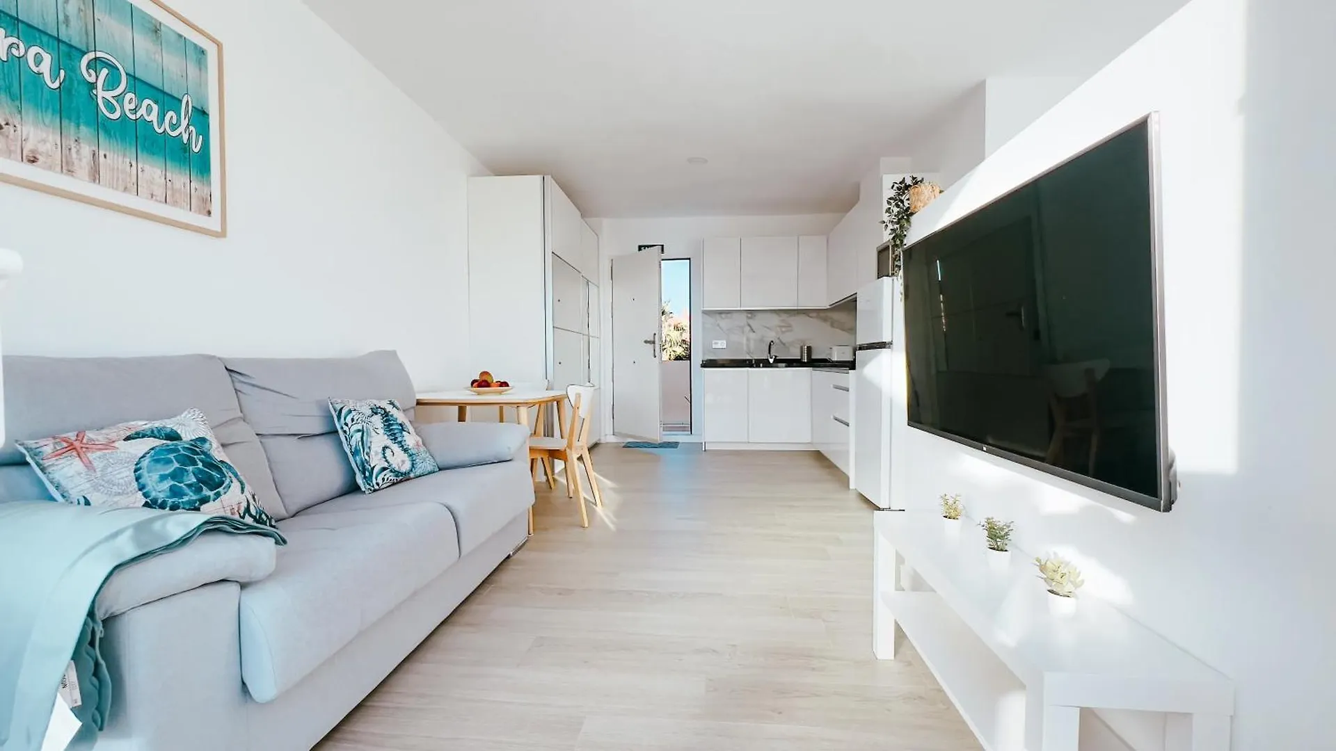 Oleholidays 345 Romana Playa Atico Vistas Al Mar Apartment Marbella