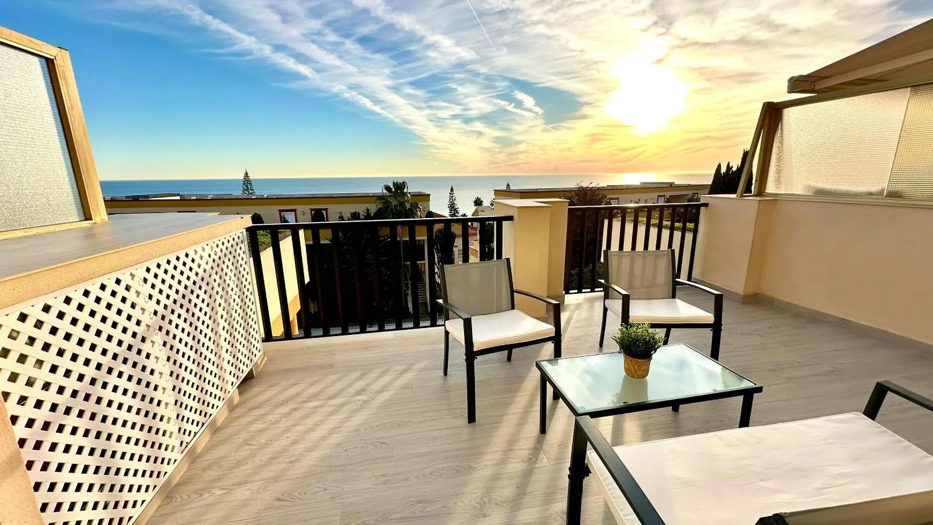 Oleholidays 345 Romana Playa Atico Vistas Al Mar Apartment Marbella 0*,  Spain